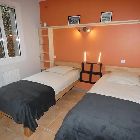 Holiday home L'oustal De